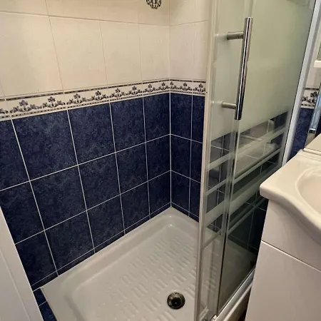 T2 Avec Ascenseur, Lave-linge, Parking Et Terrasse Proche - Fr-1-702-20 Apartamento